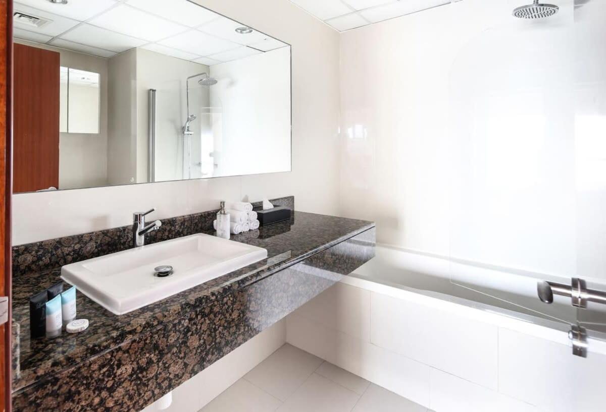 Frank Porter - Sadaf 6 Dubai Exterior photo